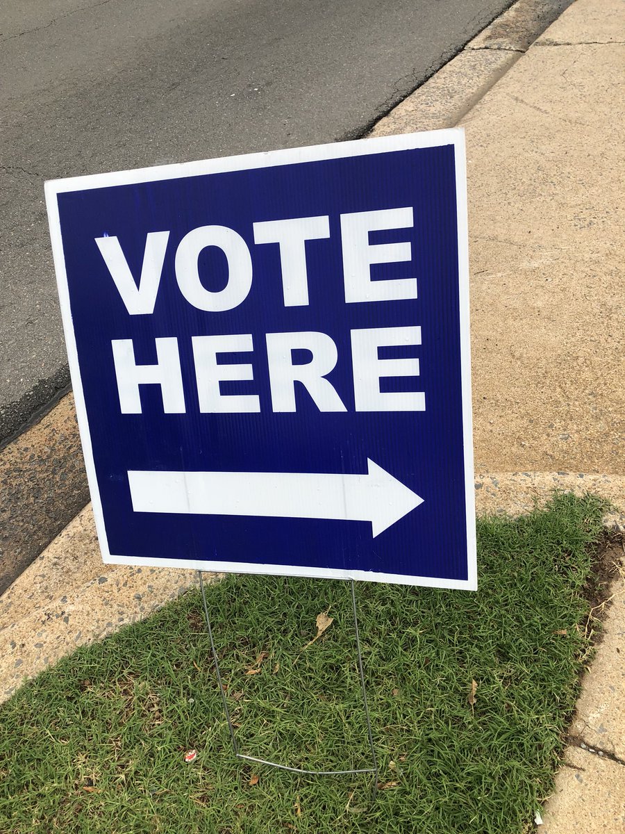 cantbuypaul's tweet photo. Out here waving some signs to encourage more voters! Less than two hours until the polls close! https://t.co/EgTTxH3NAZ