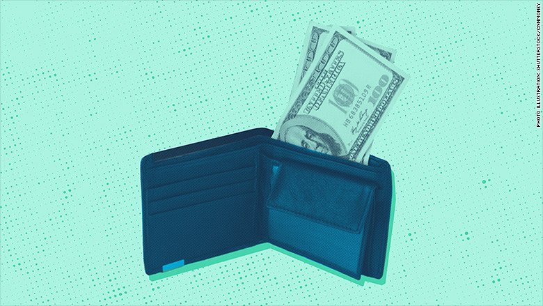 CNN's tweet photo. Four in ten Americans would not be able to cover an unexpected $400 expense, according to a new report from the Federal Reserve Board https://t.co/286UjKfRLp https://t.co/XfL7qL19zY