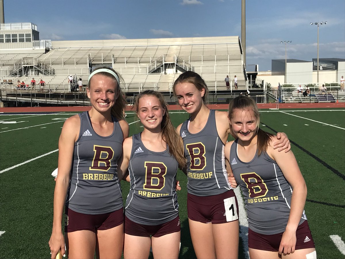 brebeufcctrack's tweet photo. 4x800M Relay Team of Ricks, O’Donnell, Gallagher, Modrall are Regional Champions with a time of 9:26 unofficially! They advance automatically to the State Finals! https://t.co/msz4Rk2Gly