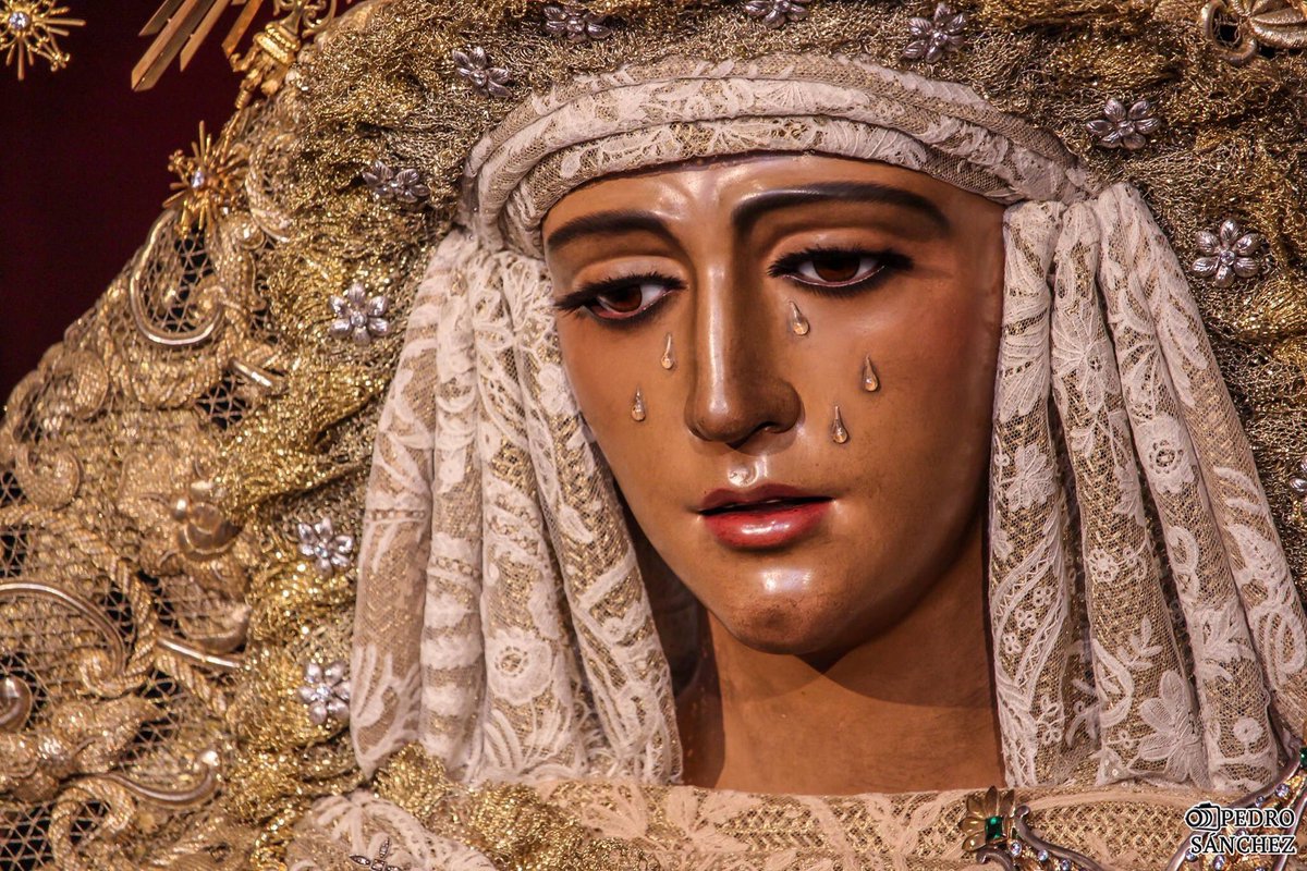 LA ESPERANZA DE TRIANA, SALDRÁ EN EXTRAORDINARIA EL PROXIMO 3 DE NOVIEMBRE.