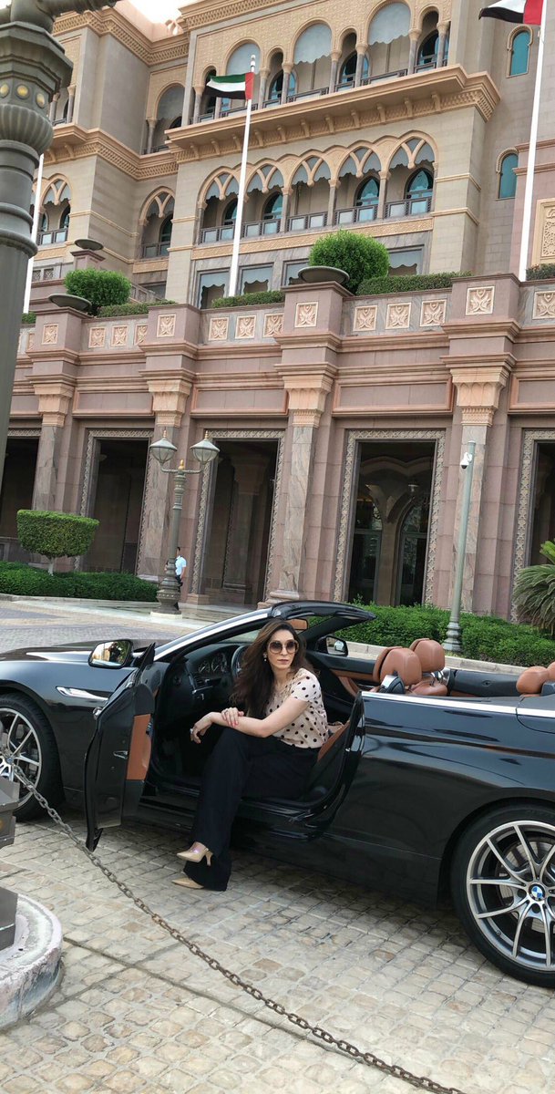 zahrasura's tweet photo. Sometimes You Drive... And Sometimes You Pull Over &amp; Exit! 🏎🇦🇪 #EmiratesPalaceHotel #AbuDhabi #NeedForSpeed #PimpItUp #ZSTravels #Summer2018 #DubaiDiaries https://t.co/UpobDAsXtR