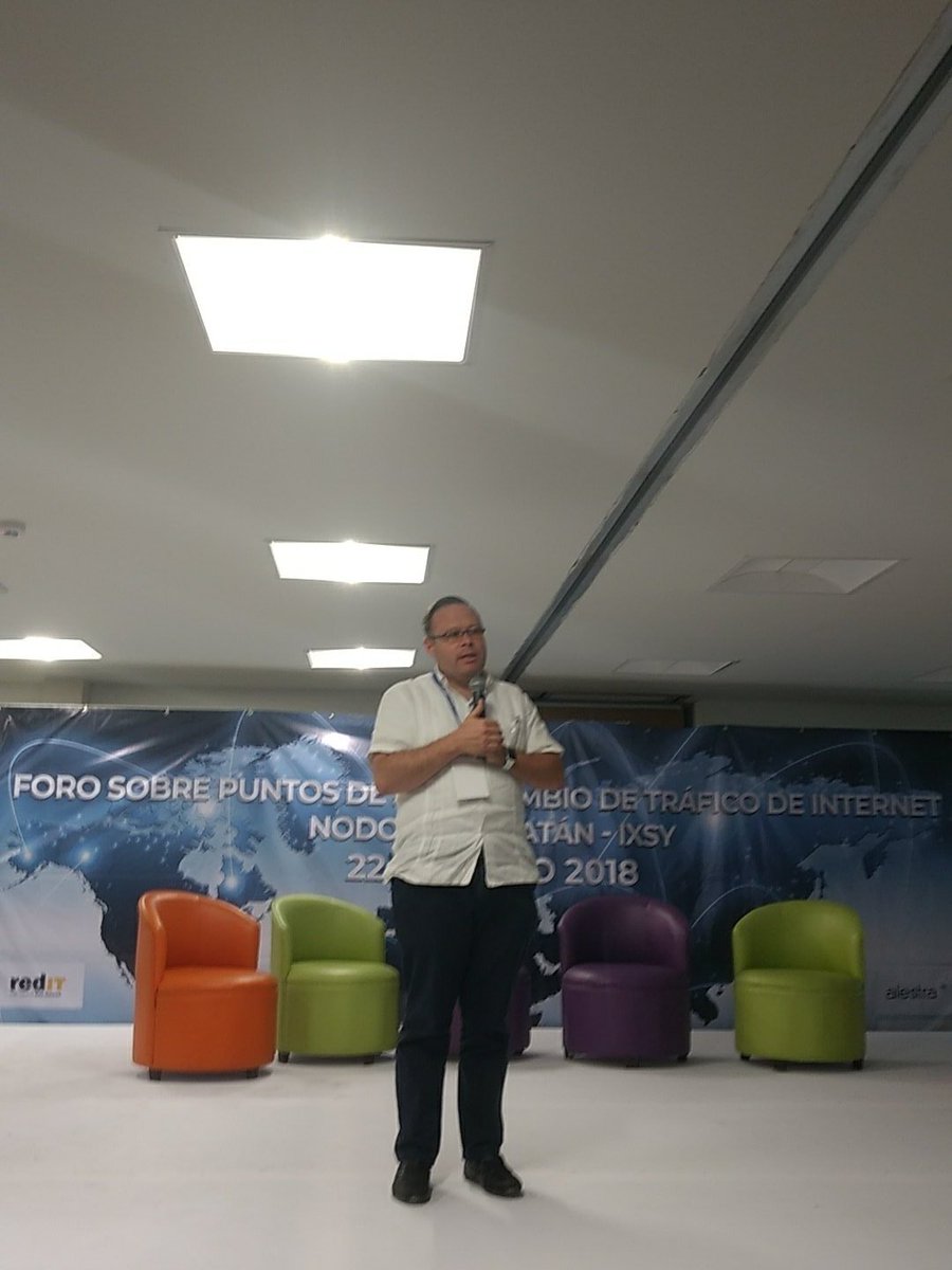 blackserr's tweet image. El Ing. Juan Carlos García Barcala, director de la #ADY generando y presentando las conclusiones y el cierre del #ForoIXP #IXSY #Yucatán