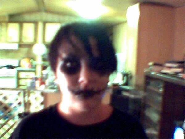 LilTooSad's tweet photo. Me gothin it up in 6th grade vs me gothin it up now💀🖤👻🦇🧛🏻♂️🥀#Halflife #HangGang #LilSith #gothboi #GothDay #HappyWorldGothDay #rapper #artist #thenandnow #deaddaddy #whyamilikethis https://t.co/Qr7nBoYqKL