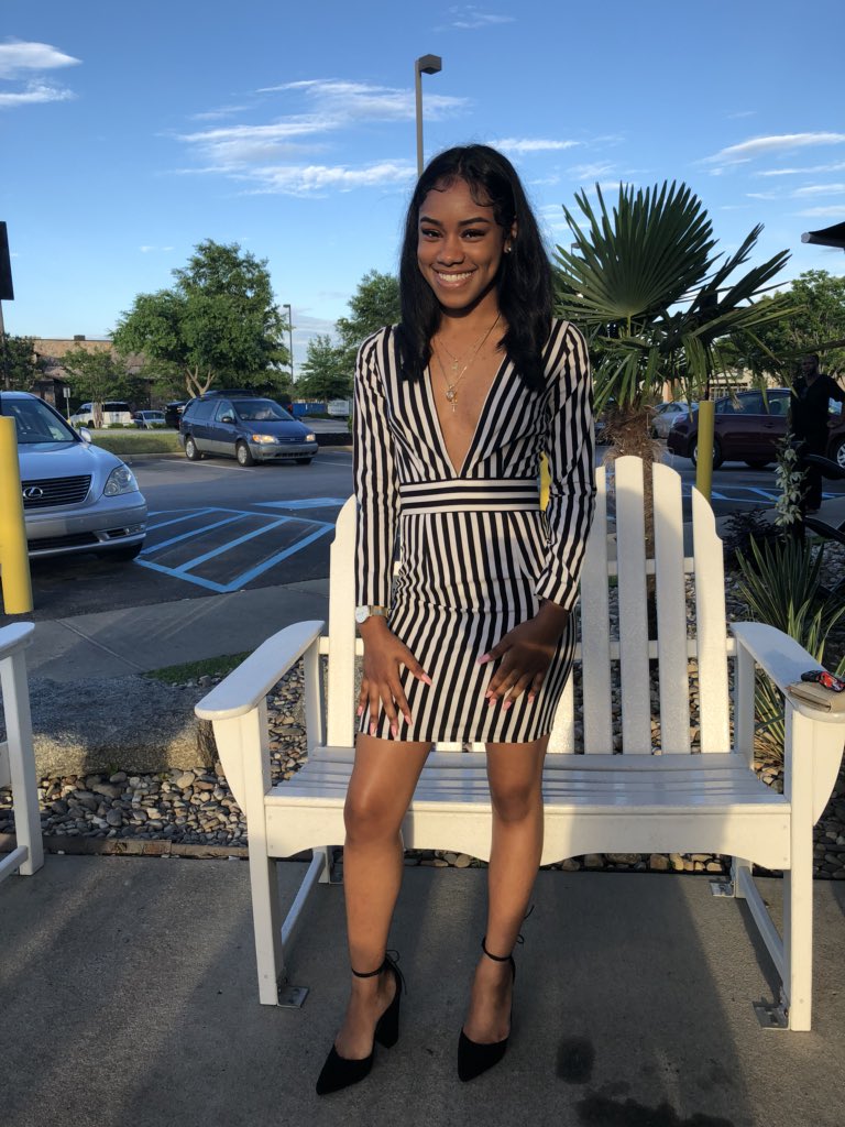 jaymeechie's tweet image. HAPPY 18TH TO ME💛