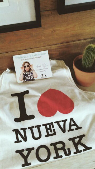 MarieClaudeC's tweet image. Today I got this beautiful tee from @SophiaBush closet! It means a lot for me ❤️ Thank you @CorriMcFadden @shopedropoff #SophiaBushXEDO #InsideEDO