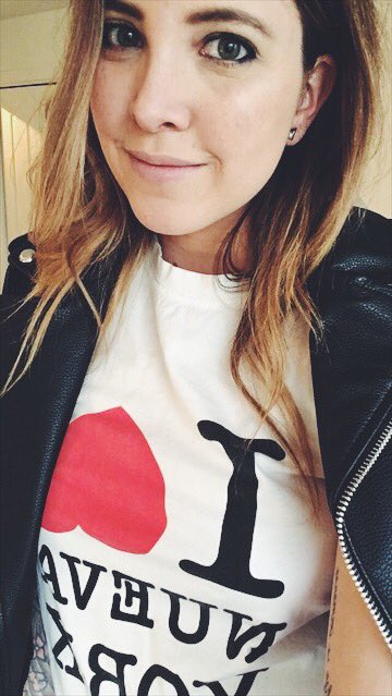 MarieClaudeC's tweet image. Today I got this beautiful tee from @SophiaBush closet! It means a lot for me ❤️ Thank you @CorriMcFadden @shopedropoff #SophiaBushXEDO #InsideEDO