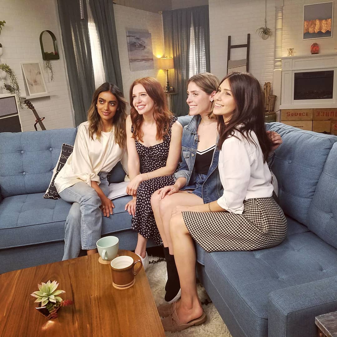✊Keeping it real on 'The Nest' filming a Motherhood segment with these three amazing women! Of course, I brought up the topic Cannabis and Motherhood and shared some exciting news! (...and no, i'm not pregnant. It's a different kind if news 😆)
Thank you <a href="/MissGrass/">Miss Grass</a>
&amp; <a href="/PROHBTD/">PRØHBTD</a> 😘