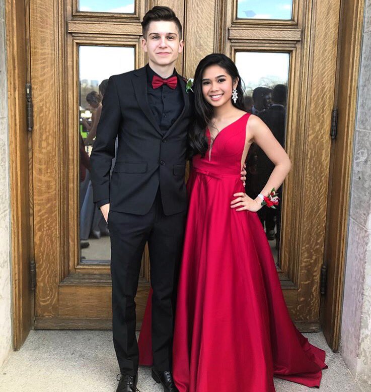 2Cuteprom's tweet photo. Ravishingly in red ❤️💋 2 Cute Prom Girl @johanna.ric 💥👑
•
•
•
•
•
#2cute #2cuteprom #prom2018 #prom #promdress #reddress #dress #2cutepromgirl #gorgeous #stunning #cute #toocute https://t.co/CPL62fcFym
