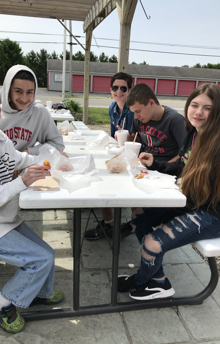 HaynesTeacher's tweet photo. Community trip to the Dairy Queen to work on saying our own order, giving the correct amount of money to the cashier and enjoying some yummy treats! https://t.co/4rgtVoIS4f