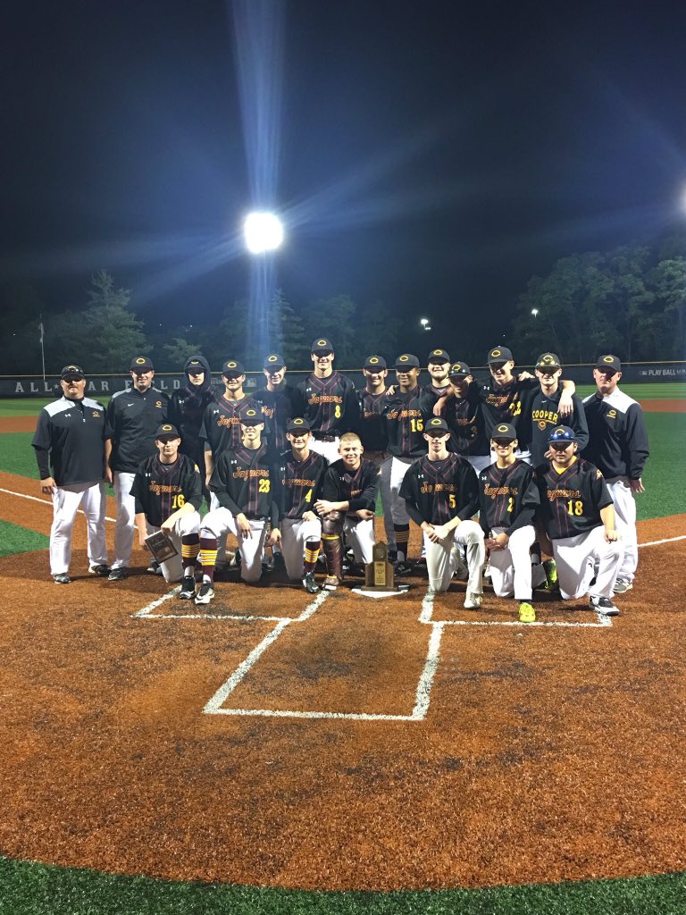 BraydonRunion's tweet image. What can I say, Cooper runs the 33rd District 🤷🏾‍♂️⚾️🏀🏆 #Back2Back #Back2Back