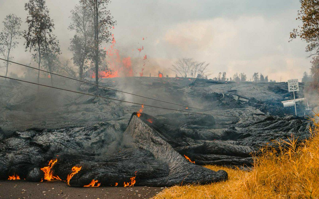 TravelLeisure's tweet photo. Hawaii's volcanic eruptions just got more dangerous – here's how to safely visit https://t.co/lrYONjkzmi https://t.co/aY7ZfzCohO