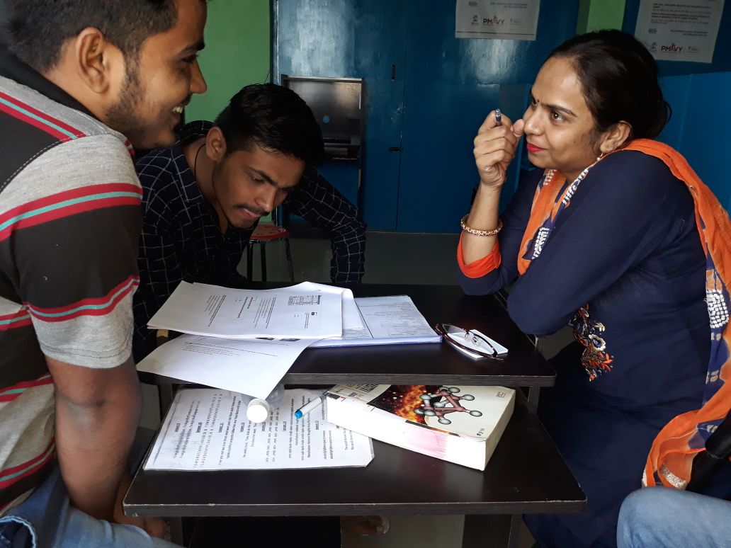 Studymatrix001's tweet photo. #SMKVK #UTTAMNAGAR - DATA ENTRY OPERATOR ( INDIVIDUAL DOUBT SESSIONS)

#pmkvy #studycenter #skillindia https://t.co/tpnfwEsQrW