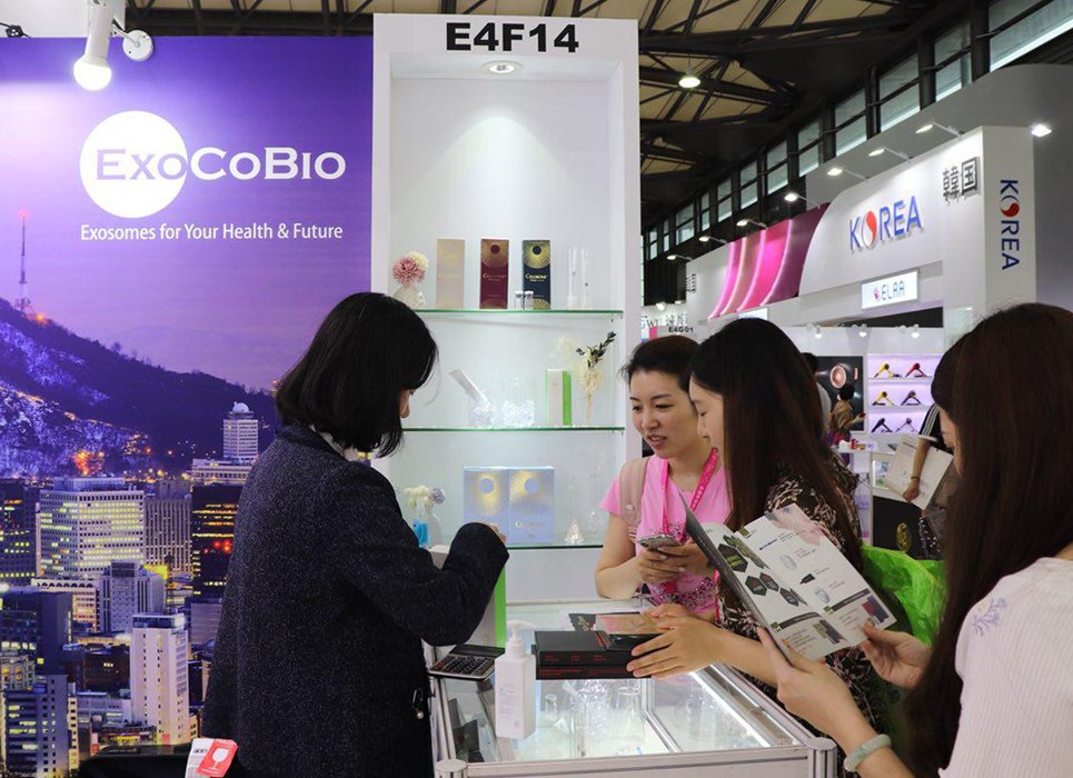 exocobio tweet media