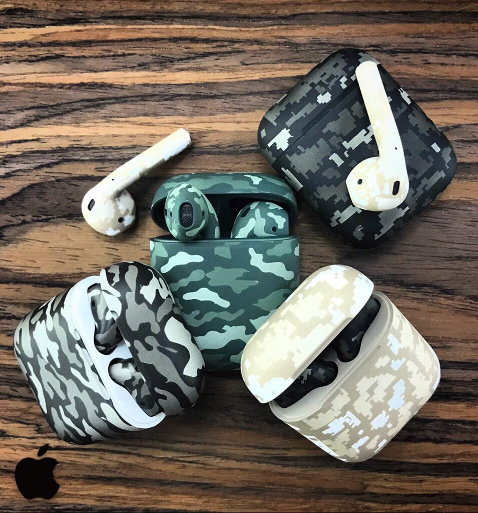 Appmistore's tweet image. Air pods на @appmistore за 15490₽. У нас вы можете приобрести наушники любого цвета, а так же наши мастера могут покрасить Ваши Air pods так как вы пожелаете! #AirPods #apple #sale #наушники #цветныенаушники #гарантия1год #красота #эксклюзив #appples #iphonex  #москва