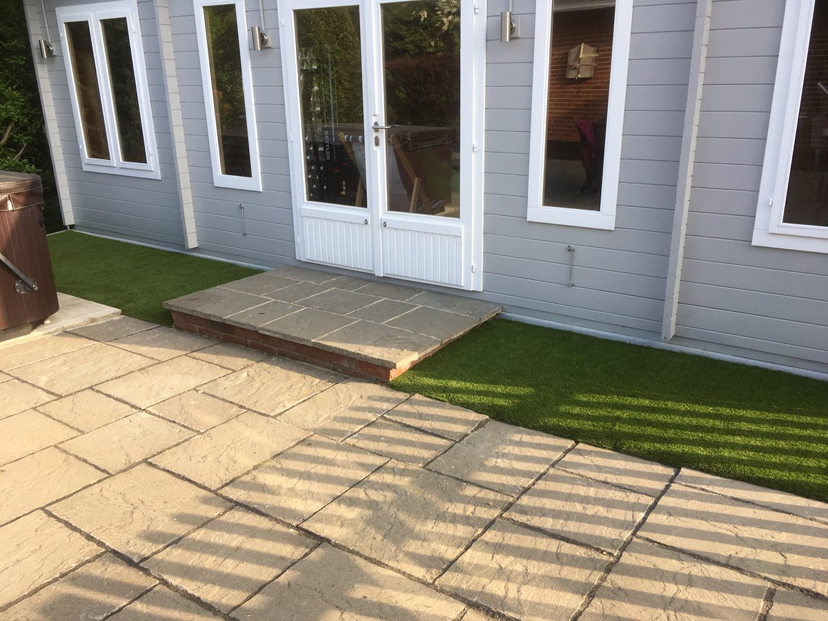 artigrassltd's tweet photo. Fantastic start to the week with these 3 installation.
#artificialgrass #fakegrass #suffolk #norfolk https://t.co/izOWN9N3mT