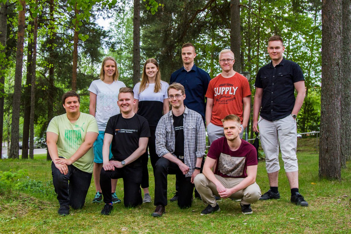 VertexSystemsHQ's tweet photo. Yhdeksän tulevaisuuden tekijää aloitti kesätyöt @VertexSystemsHQ :ssa.
#kesätyöpaikka #kesäduuni #kesätyö https://t.co/L4zZAMuYuL https://t.co/puZ7vzM7md