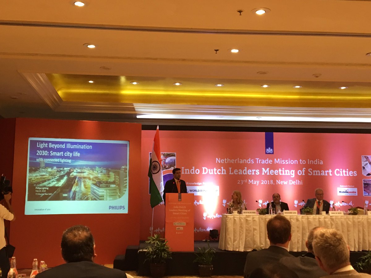 Philips Lighting talking on Connected lighting in Smart Cities #NLinIndia #Eindhoven as an example on the slide;-) @BOMForeignInv <a href="/Maurice_Geraets/">Maurice Geraets</a> <a href="/M_Steinbuch/">Maarten Steinbuch</a> <a href="/AnupamNayak/">Anupam Nayak</a> #PAL-V