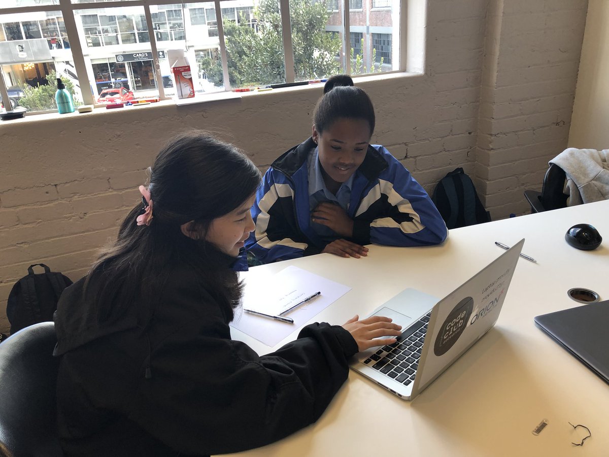 RuthJamesNZ's tweet photo. #shadowtechday at @Xero #Auckland teach students to code #womenintech #Twnz18 https://t.co/bWi5Up1JfS