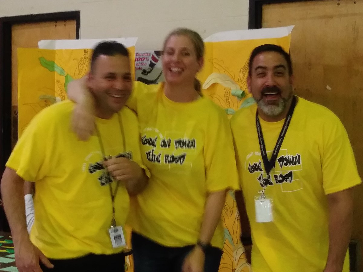 Locke Elementary Literacy Night..Wiz theme...#CommunitySchoolsPHL Building Stronger Communities thru Literacy