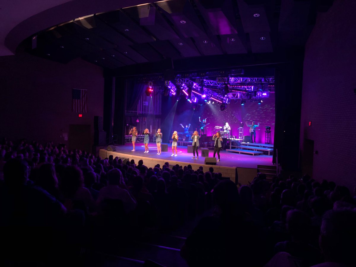 cbushman1's tweet photo. Another amazing pop concert. West rocks it again. Great school, great students, great staff! https://t.co/cF5W7weU1j