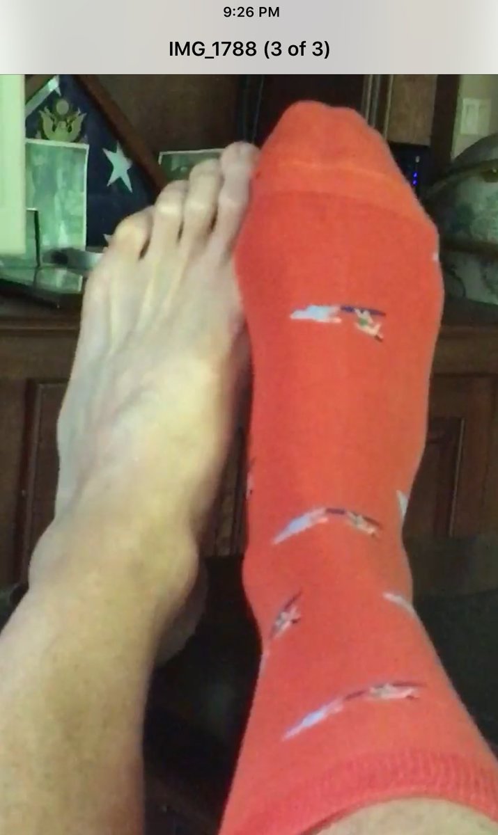 robsplumcrazy's tweet photo. #Valassis #rock one sock #we give hope https://t.co/Esp2szoUSA