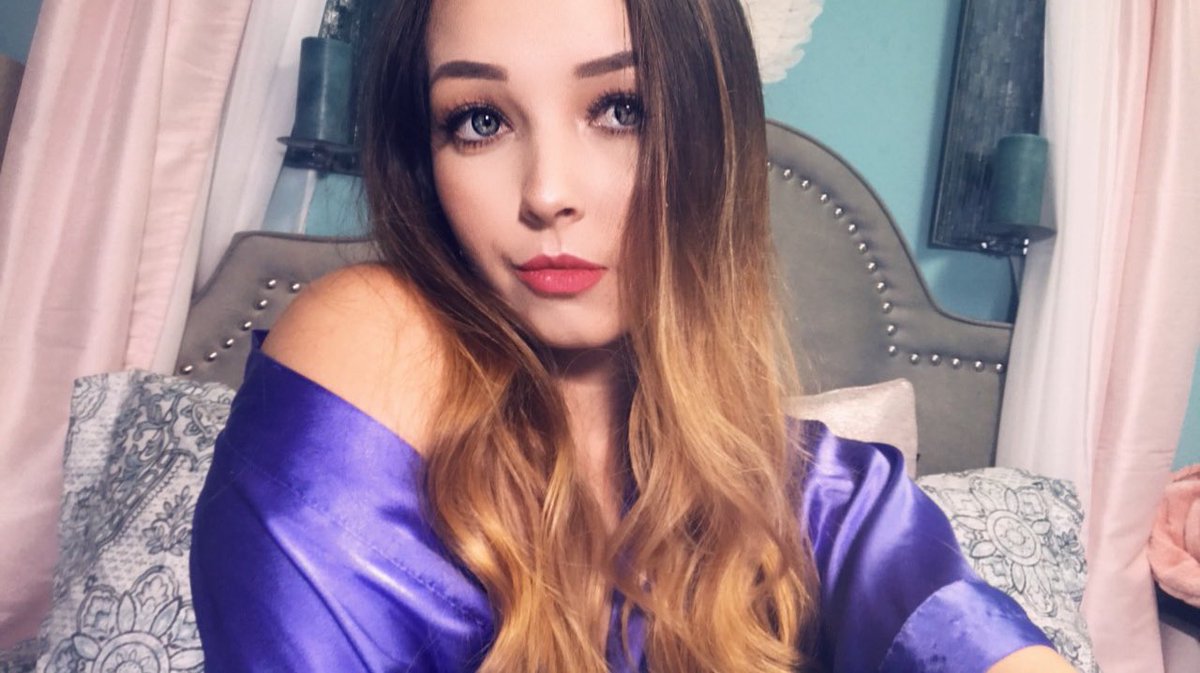 MistrialBlue's tweet photo. Feelin kinky tonight, who wants to have some fun😜😘

https://t.co/9ieGcdifxu

#imlive #mfc #sph #cammodel #cei #joi #cuck #roleplay #bbc https://t.co/vD7qMrx1uW