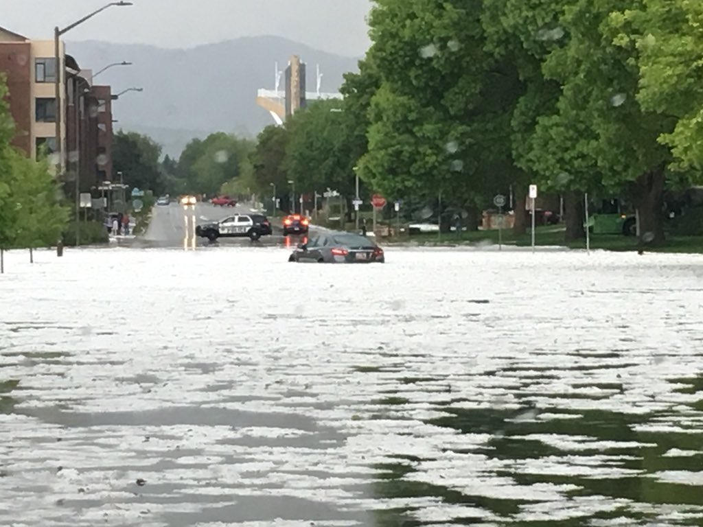 FCPolice's tweet photo. NEWS ALERT: Water wins👎🏻🌧 https://t.co/CKYkelAvnp