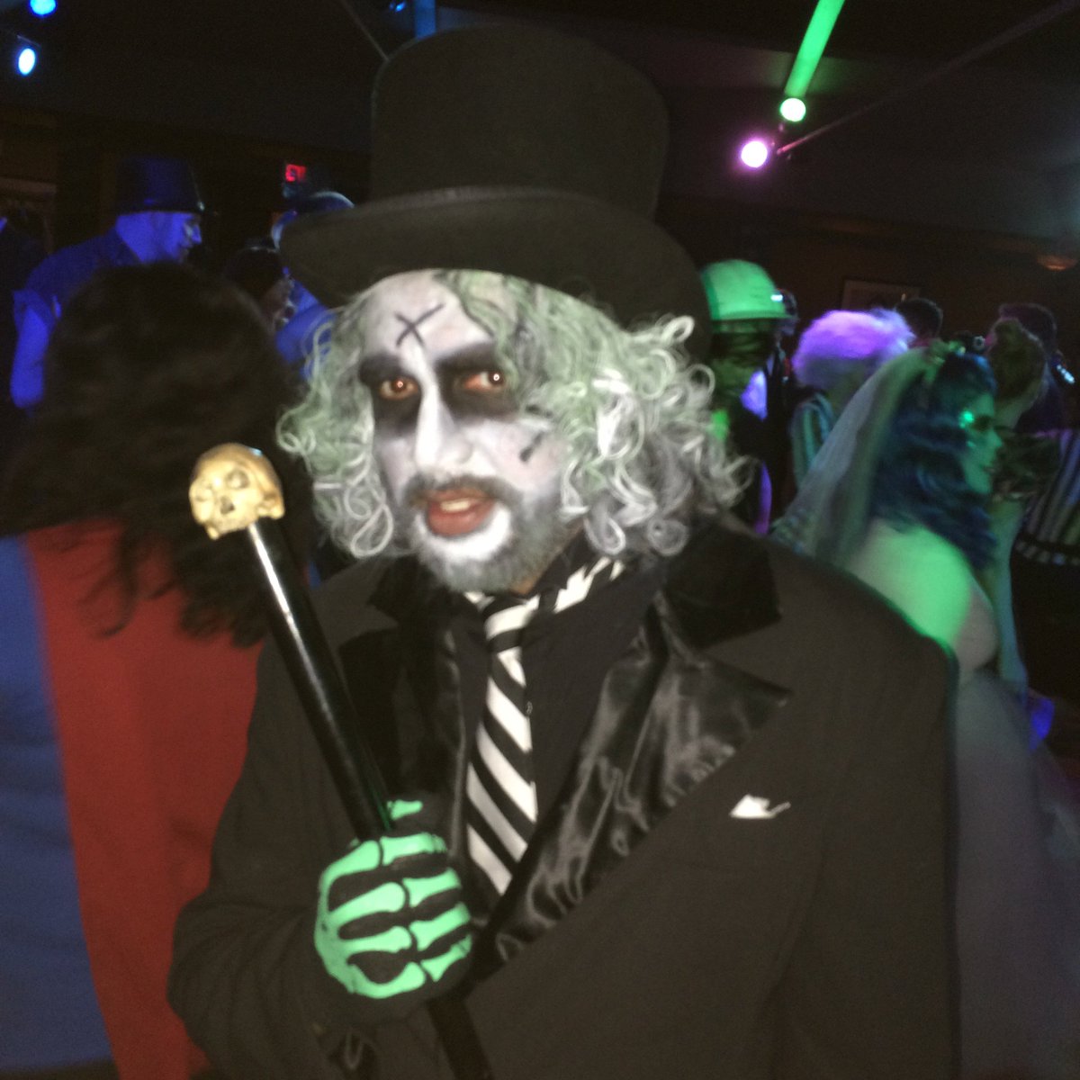 Benaconda's tweet photo. Happy #WorldGothNight https://t.co/nqjvPPzFid