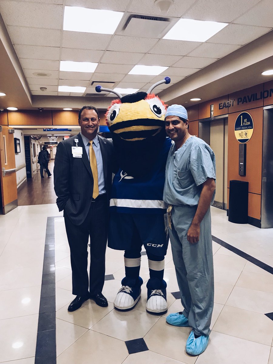 TBLightning's tweet photo. The one and only @thunderbugtbl spent some time at @tghcares today as part of our #DoGoodTuesday efforts. 💙 https://t.co/uHuxzq6xNi