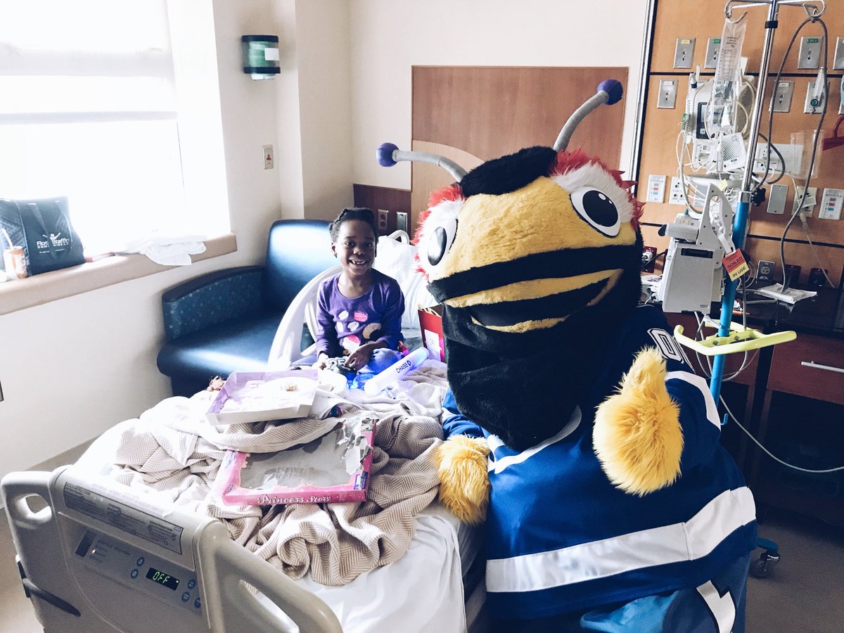 TBLightning's tweet photo. The one and only @thunderbugtbl spent some time at @tghcares today as part of our #DoGoodTuesday efforts. 💙 https://t.co/uHuxzq6xNi