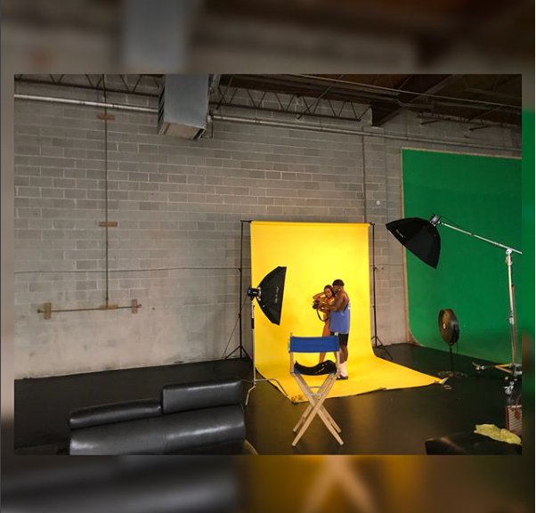 SolfulKay's tweet photo. We're constantly developing creative ideas for shoots at VividRich Headquarters!

DM me to book your shoot today!
#photoshoot #atlantaphotographers #atlantadirectors #atlantaproducers #unsignedartist #atlantaproductionstudio #booking https://t.co/nwluFjFs6J