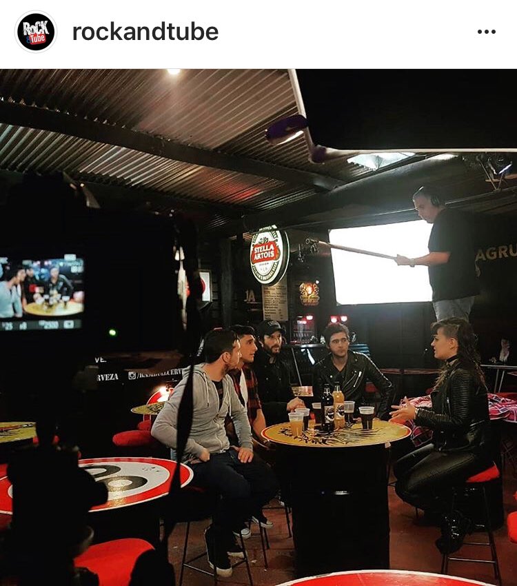crixo_lp's tweet photo. Lo que se viene en @Rockandtubeok Gracias por la hospitalidad!!!!!!! 🎬🎬🎸🎸🎸🎞🎞🎥🎥 #crixo @crixo_lp #HardRock https://t.co/mmpA9Ih93i