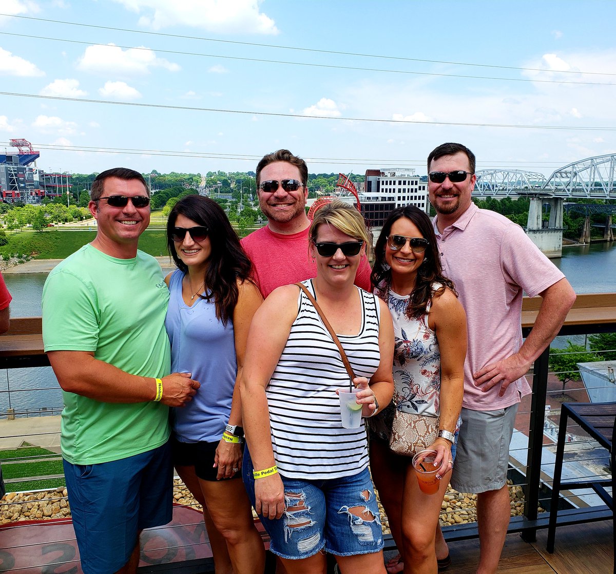 TDay97's tweet photo. Friends are the Family you Choose!! #lovemycrew❤ #makingmemoriesinnashville #Nashvegas #pinewoodsocial #pedaltavern #checkoutourbowlingsocks https://t.co/I9lfiQ3FCD