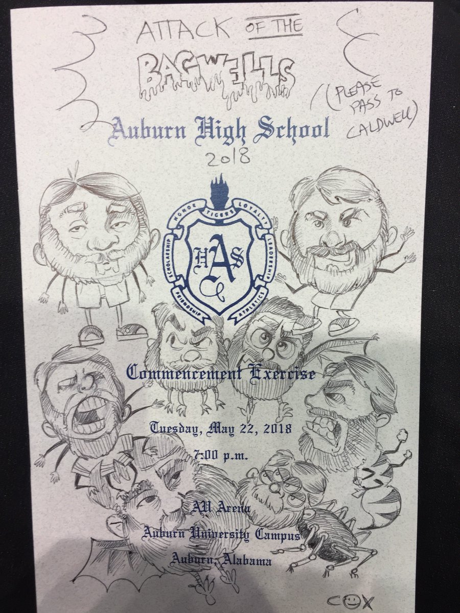 clayburncox's tweet photo. Congrats graduates! https://t.co/GoaP9Q7bb0