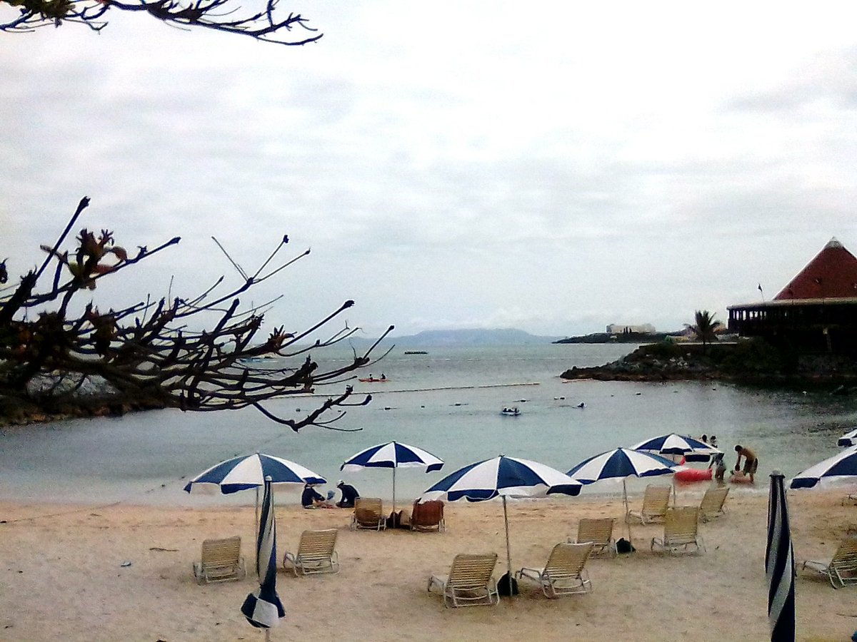 77tukiko's tweet image. 梅雨に入って雨がなかなか降りませぬ
5/23 10:30ごろの沖縄中部です

#nhknj 
#沖縄