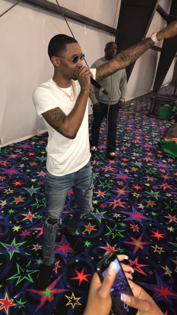 2018Titans's tweet photo. Rapper YBS Skola joined us at our senior picnic! Seniors did you enjoy the surprise??? https://t.co/DAdpinqZBN