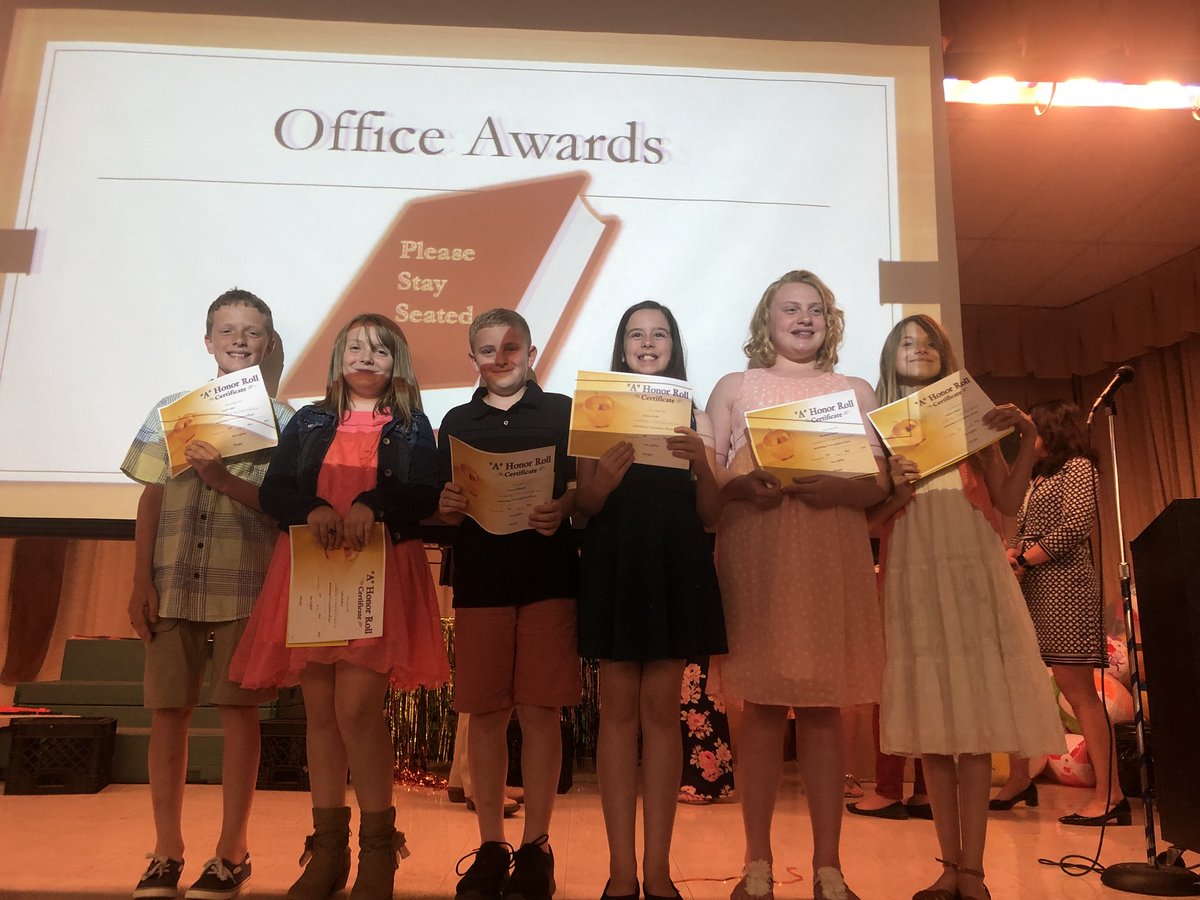 WCOE_MSUBullard's tweet photo. So proud of all our students tonight!! Good job Bengals!! @MilamBengals #elementarysuccess! https://t.co/oQVY2Zsf34
