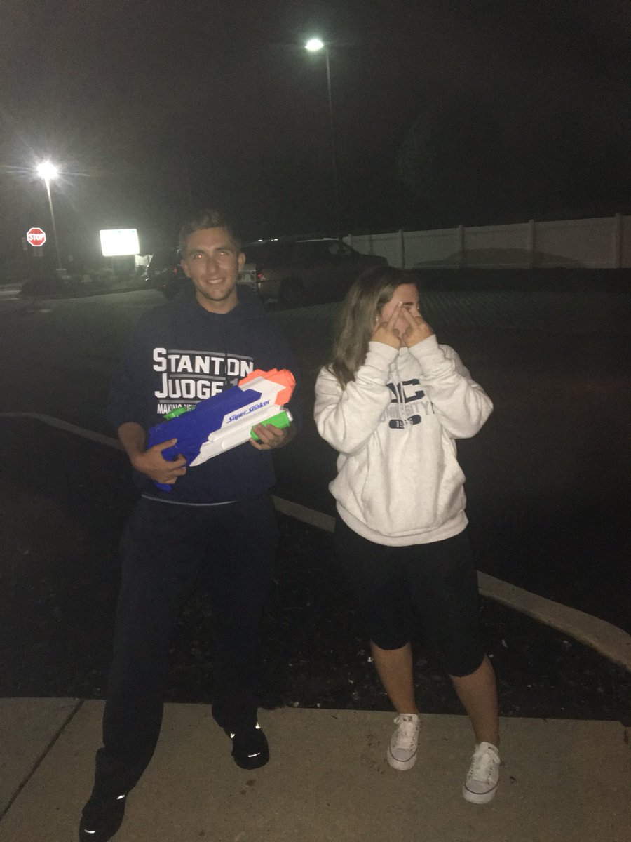 _DylanCastor_'s tweet photo. Two at once? Props to Gena for her hiding spot though... @BoroAssassin18 @JoeyFamularo https://t.co/6sLpwTDpUD