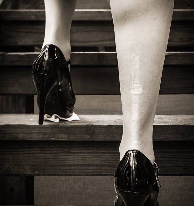myframeofref's tweet photo. #52frames_thingsyoudislike : runs in my #stockings (pantyhose without runs too) and #balancingonheels 
Another shot for my #everydaylife series 
#lifestylephoto #reallifephotography #conceptualphotography #lighthearted #tellatruestory #throwbackstyle https://t.co/ufzfjITo0H https://t.co/uHA2ymHuCO