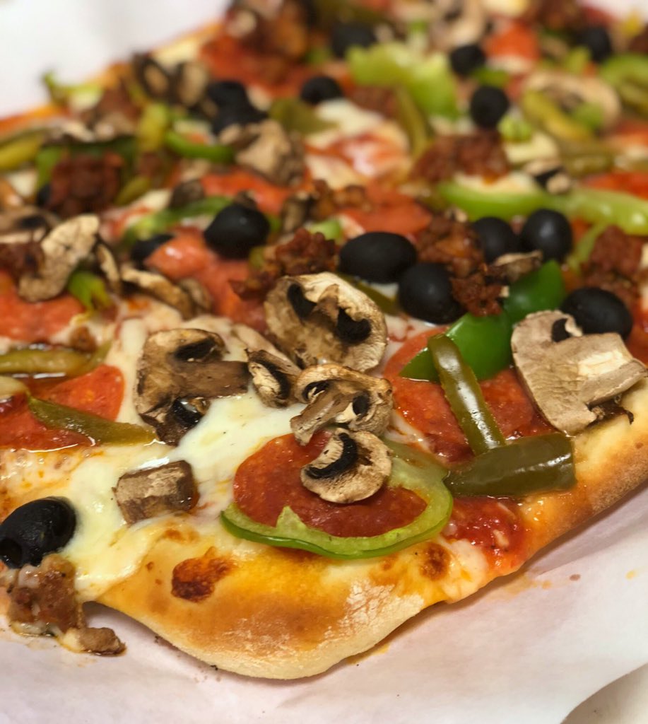 perryspizza's tweet photo. Gimme all the #toppings! #pizza #pizzadelivery #perryspizza #perrys #ilovepizza https://t.co/1UD3ObEZbg