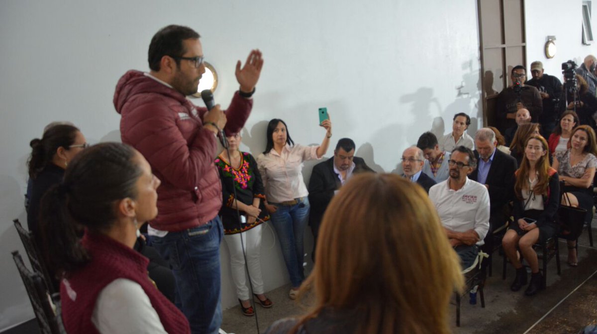 vromog's tweet photo. Los candidatos de #Morena en defensa de la Ciudad de México  queremos hacer compromiso de cuidar nuestro patrimonio natural y vigilar el desarrollo urbano para evitar las violaciones de uso de suelo #RomoCONTIGO https://t.co/cqPCxps5dk