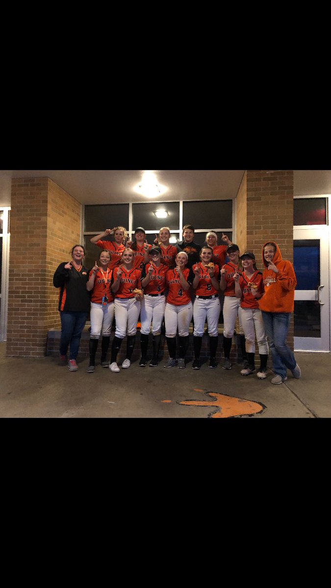 Congratulations to the Quincy Varsity Softball team for going undefeated, 14-0 in the conference! Congratulations to seniors <a href="/Eifrid_28/">Victoria</a> (Victoria Eifrid) and <a href="/Taylor4260/">Taylor</a> (Taylor Todd) on their final conference win of their high school career.     #AllDay