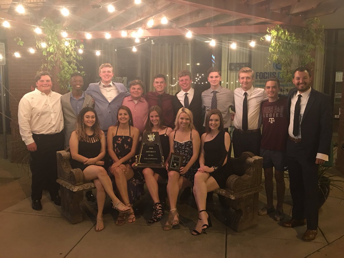 A perfect evening to celebrate the end of the golf season!