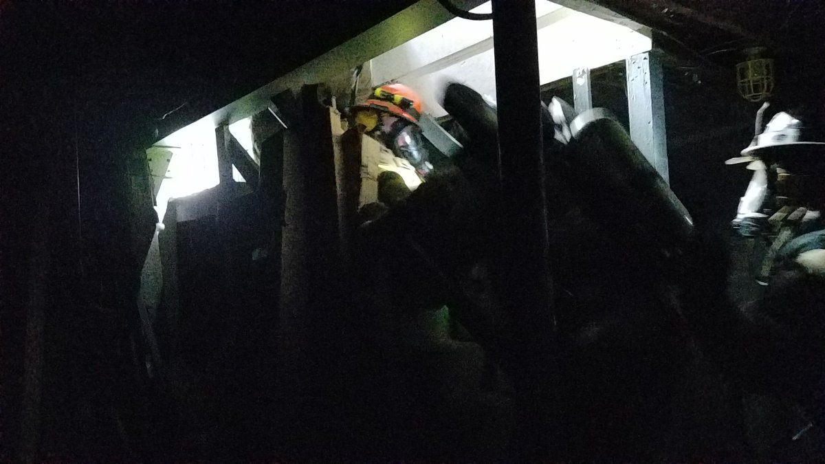 GalaxFireDept's tweet photo. Absolutely amazing performance from the @GalaxFireDept troops tonight! Rapid Intervention Team training. Every team excelled! Could not be more proud! #proudcapt https://t.co/vntj1QX1BO