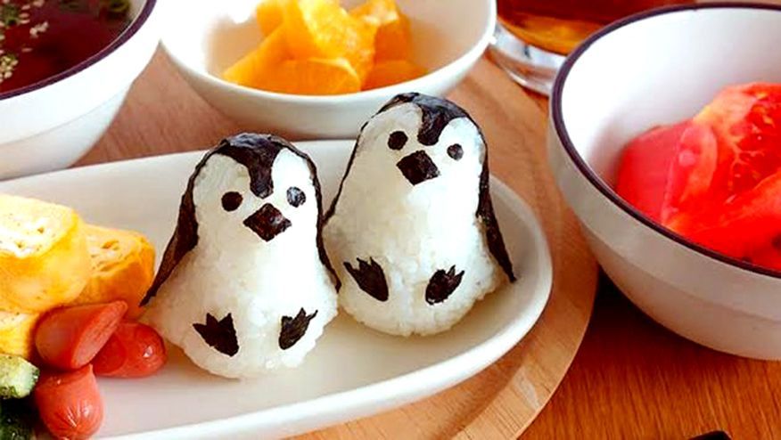 ペンギン雑貨店 ペンギンと 暖かくなったら遠足やハイキングなどお弁当の機会が増えますよね そんなときに活躍するのが ペンギンおにぎりベビー 簡単にペンギンおにぎりが作れるキットです 詳細はこちら T Co Pfwnshfysc ペンギン