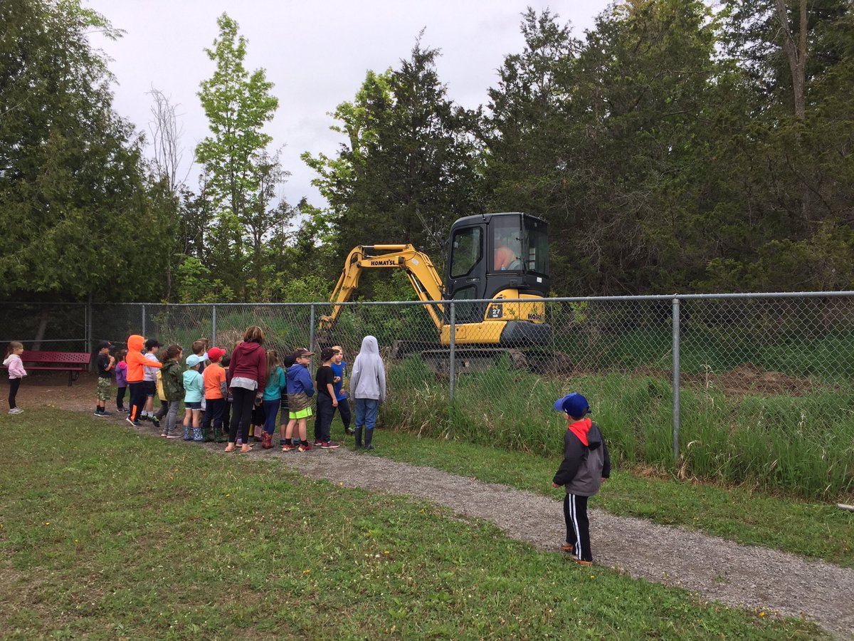 LisaDurepos's tweet photo. Making our @ON_EcoSchools vision our reality! We are really excited about expanding our outdoor space and developing out nature trail. We are so blessed to have this landscape at our fingertips. 
@alcdsb_stms #getoutside https://t.co/pxLQlrwX3g