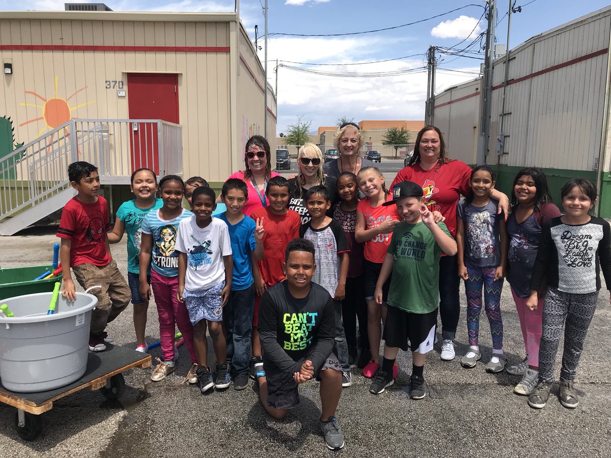 LenetteReece's tweet photo. What do you do when a 3rd grade classroom graduates everyone from power? Let them power wash the admin!!! #Rundlerising #PZ7rocks #ccsdachieves #changingtheworld https://t.co/XdwrSoFcj6