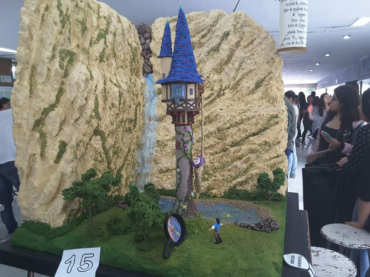 aletssoyyo's tweet photo. Los estudiantes de sexto semestre de la Facultad de Arquitectura de la UANL presentaron sus trabajos finales, de la materia de "Taller de Modelado Profesional de Maquetas".

Les dejo aquí los resultados para que aprecien el arte que ellos hicieron y que en un futuro har��n más. https://t.co/BH0RGRjJn4
