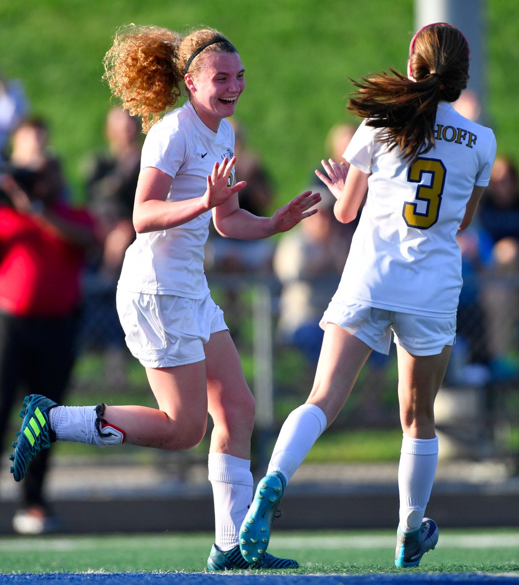 TimVizerPhoto's tweet photo. Althoff @althoffcatholic girls soccer @soccerachsgirls defeats St. Thomas More HS in Class 1A Columbia Super-Sectional 3-0, advances to Illinois State Tournament. See story by @DavidMWilhelm and more photos online @STLhssports #618soccer @IHSAScoreZone https://t.co/N1V1ffbw3T