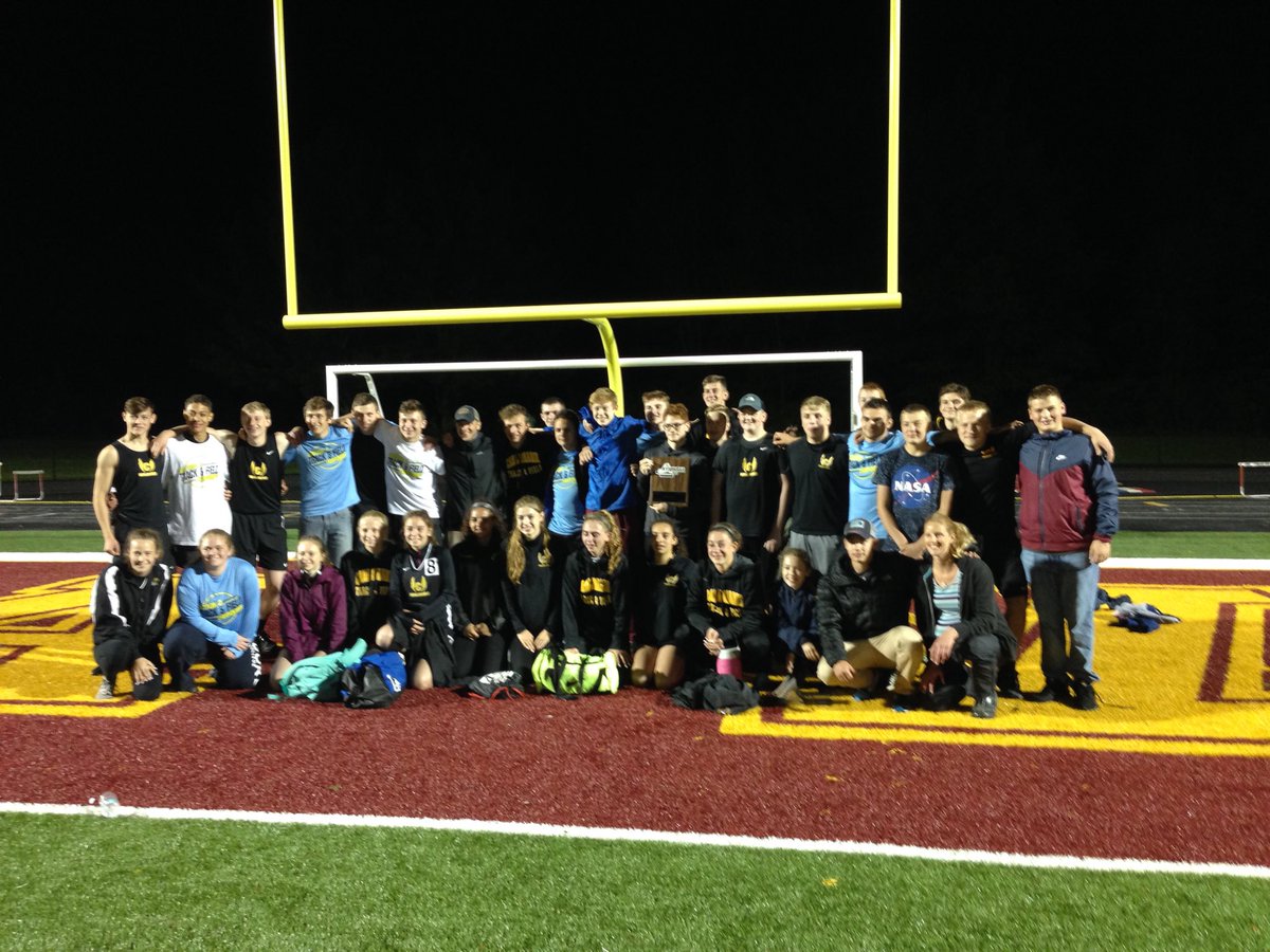 canjotrack's tweet photo. Sectional finalists!! #lovethisteam #hardworkpaysoff  #518track https://t.co/hCxG7xrhio